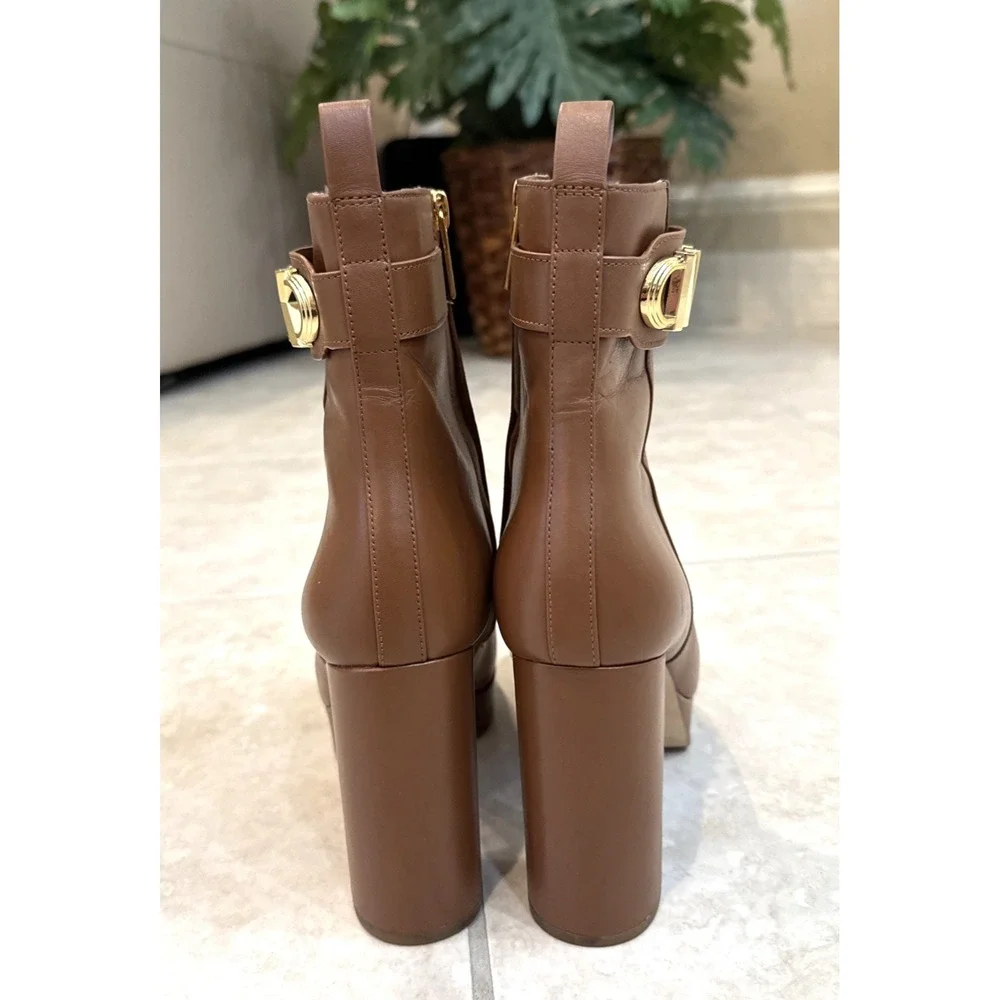 Michael Kors Parker LEATHER PLATFORM HEEL BOOTS Sz 7.5 Luggage Brown Bootie Shoe